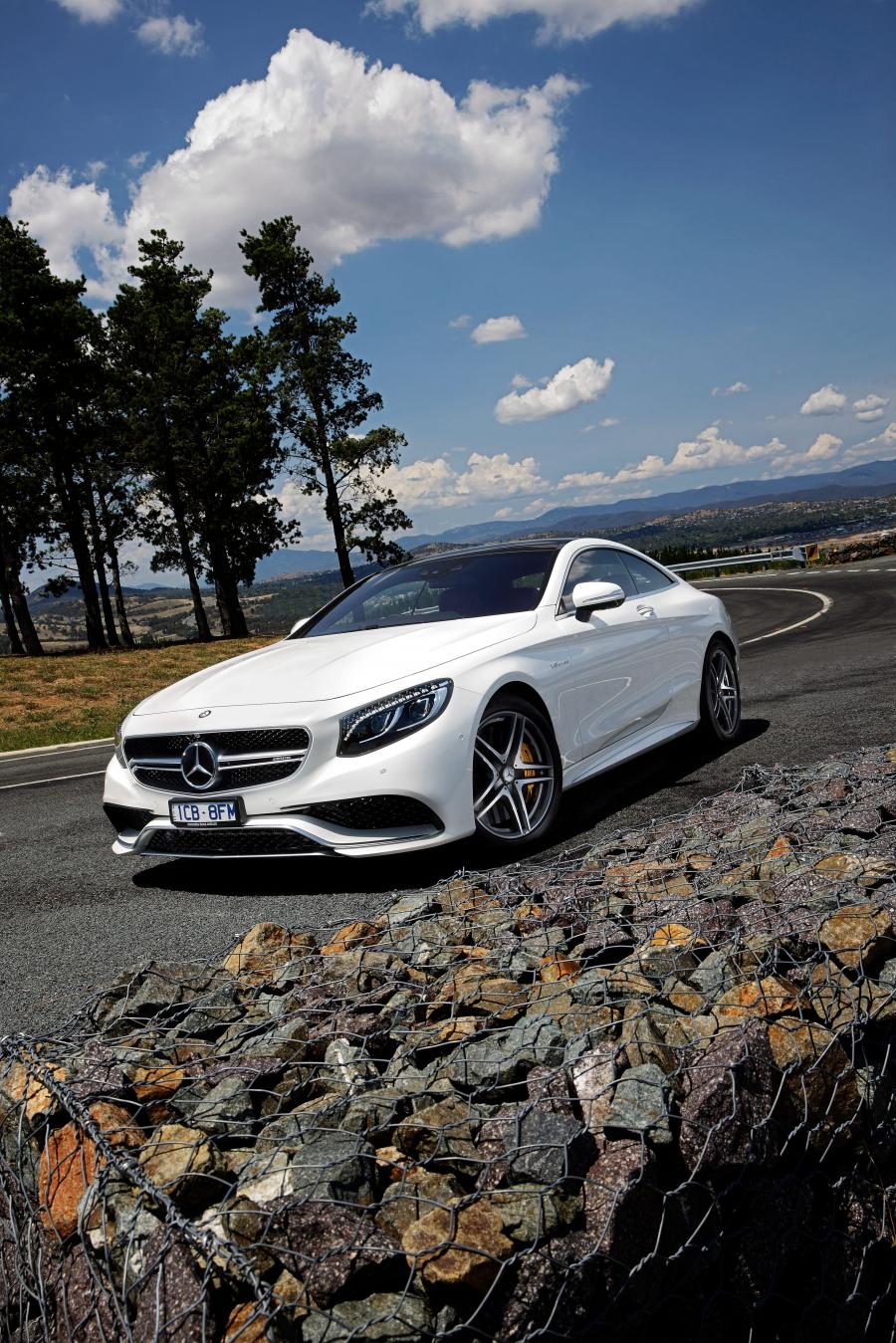  Mercedes-Benz S63 AMG Coupe 2015 года  (AU) (фото 10 из 17)
